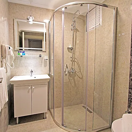 The Life Center Bed & Breakfast 3*