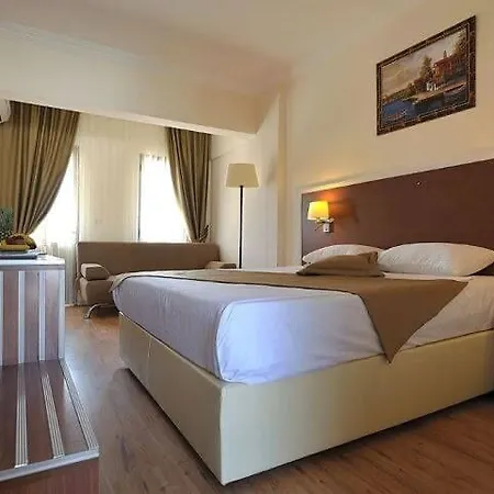 The Life Center Bed & Breakfast 3*