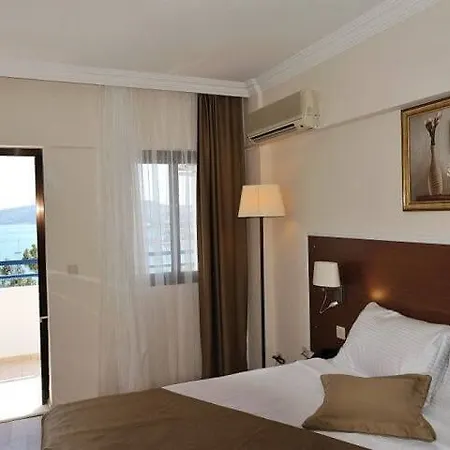 The Life Center Bed & Breakfast 3*