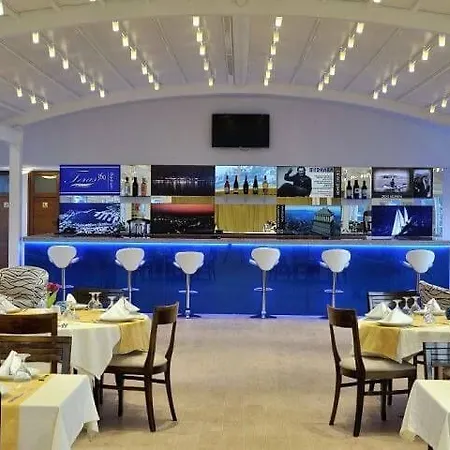 The Life Center 4* بودروم